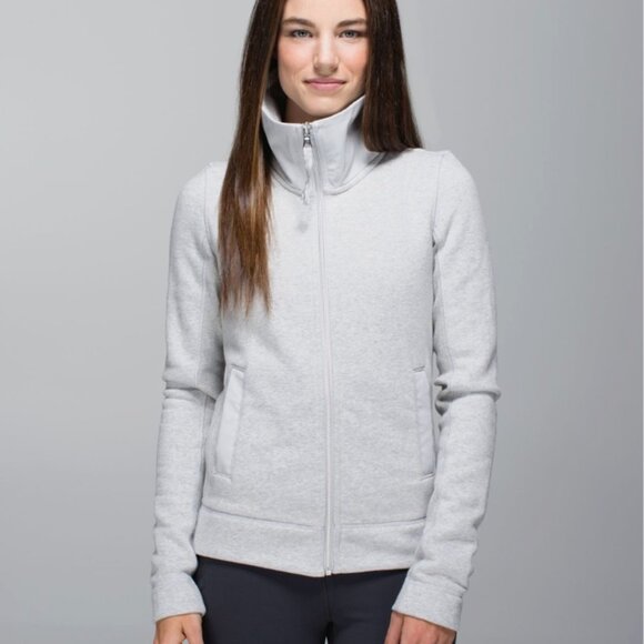 ✨ Lululemon En Route Jacket – Light Grey  Size 8–10 (No Tag) Excellent Condition - Picture 1 of 15